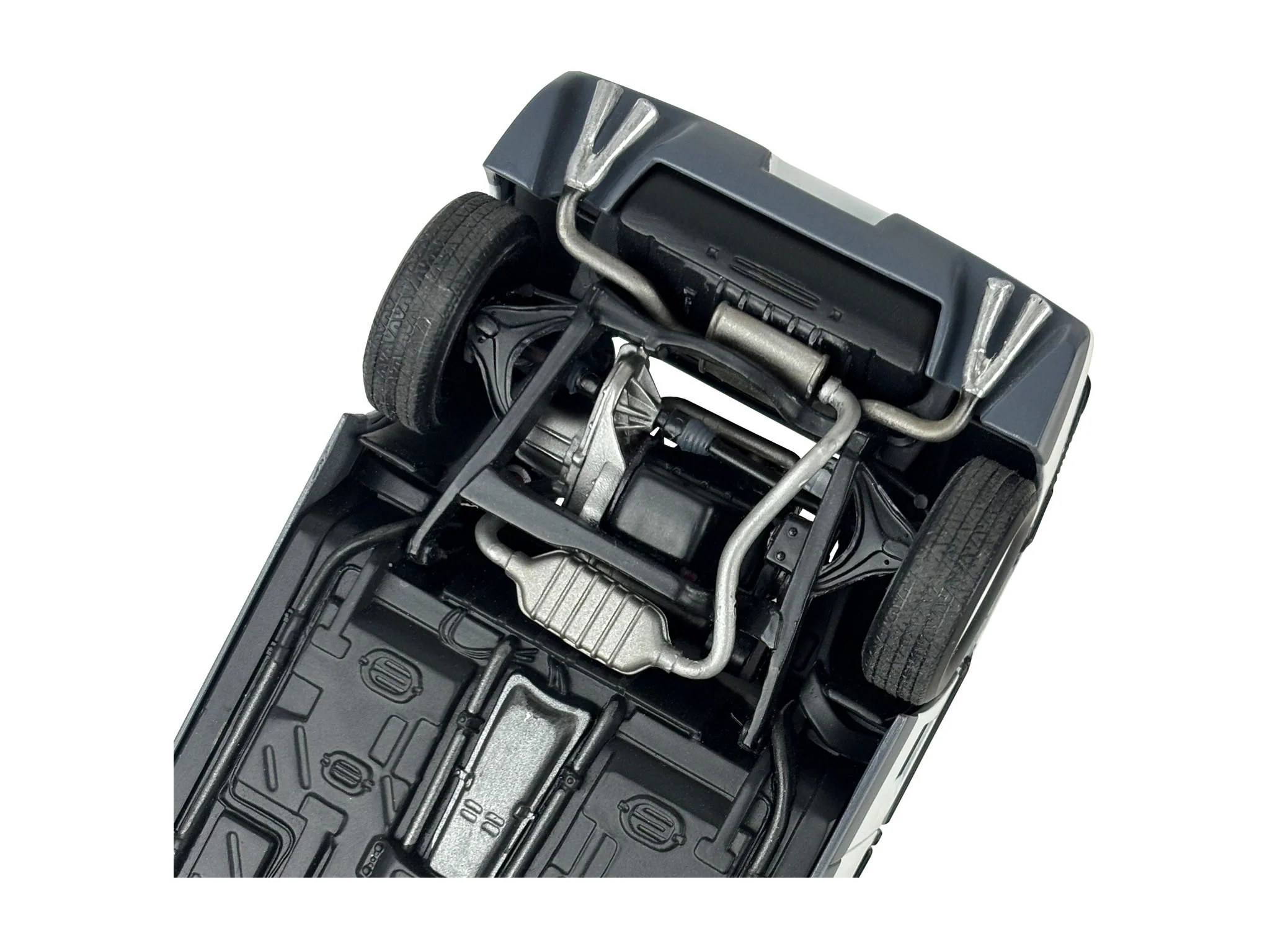 14573 1985 Pontiac Fiero GT Model Kit - Image 5