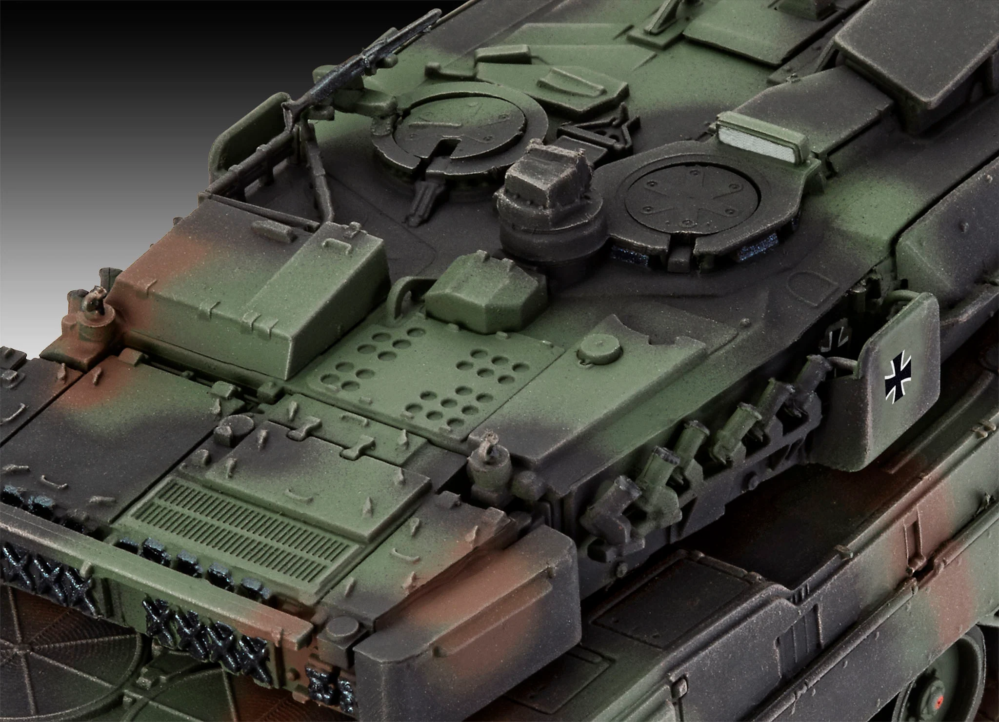 63355 Model Set Leopard 2A7V Model Kit - Image 6