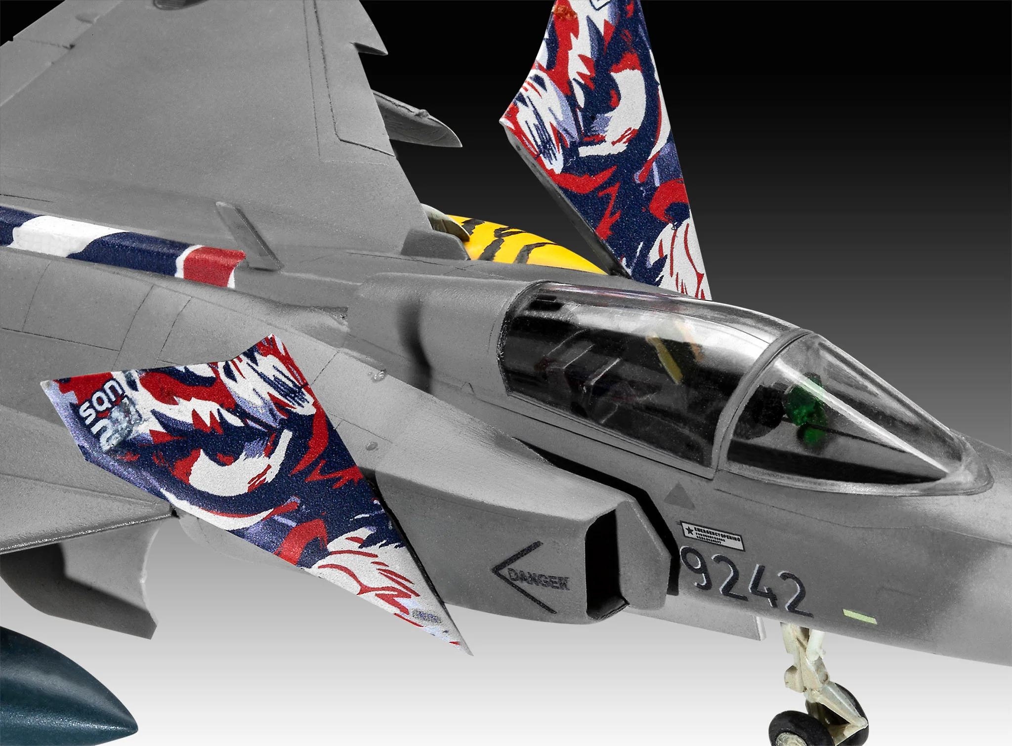 63776 Model Set Saab JAS-39C Gripen Model Kit - Image 3