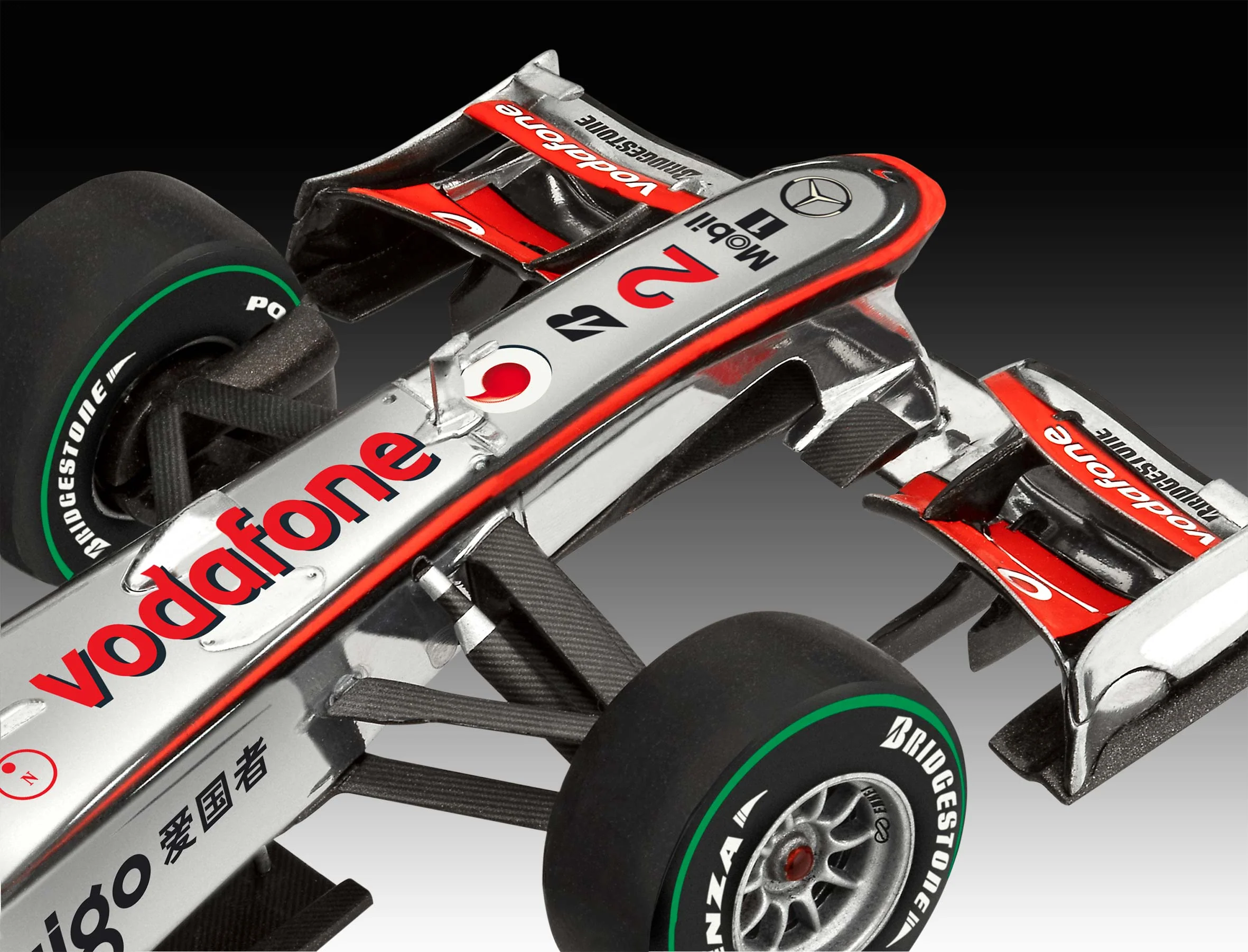 67096 McLaren Mercedes MP4-25 "Lewis Hamilton" Model Kit - Image 3