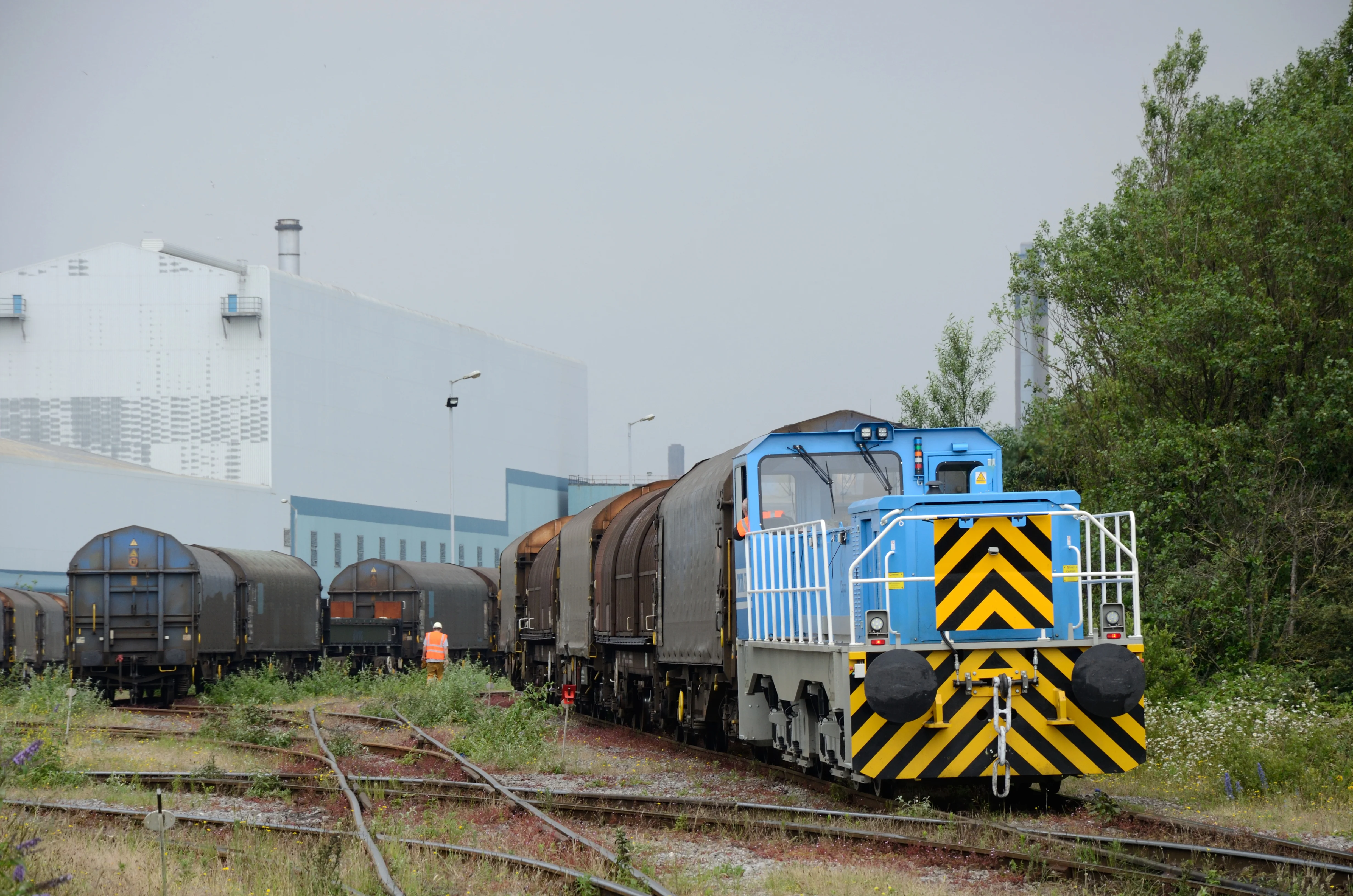 RT-CBD90-TS-A Clayton Class 18 / CBD90 Tata Steel Hybrid Battery Diesel Locomotive No.931 (Version A) - Image 11