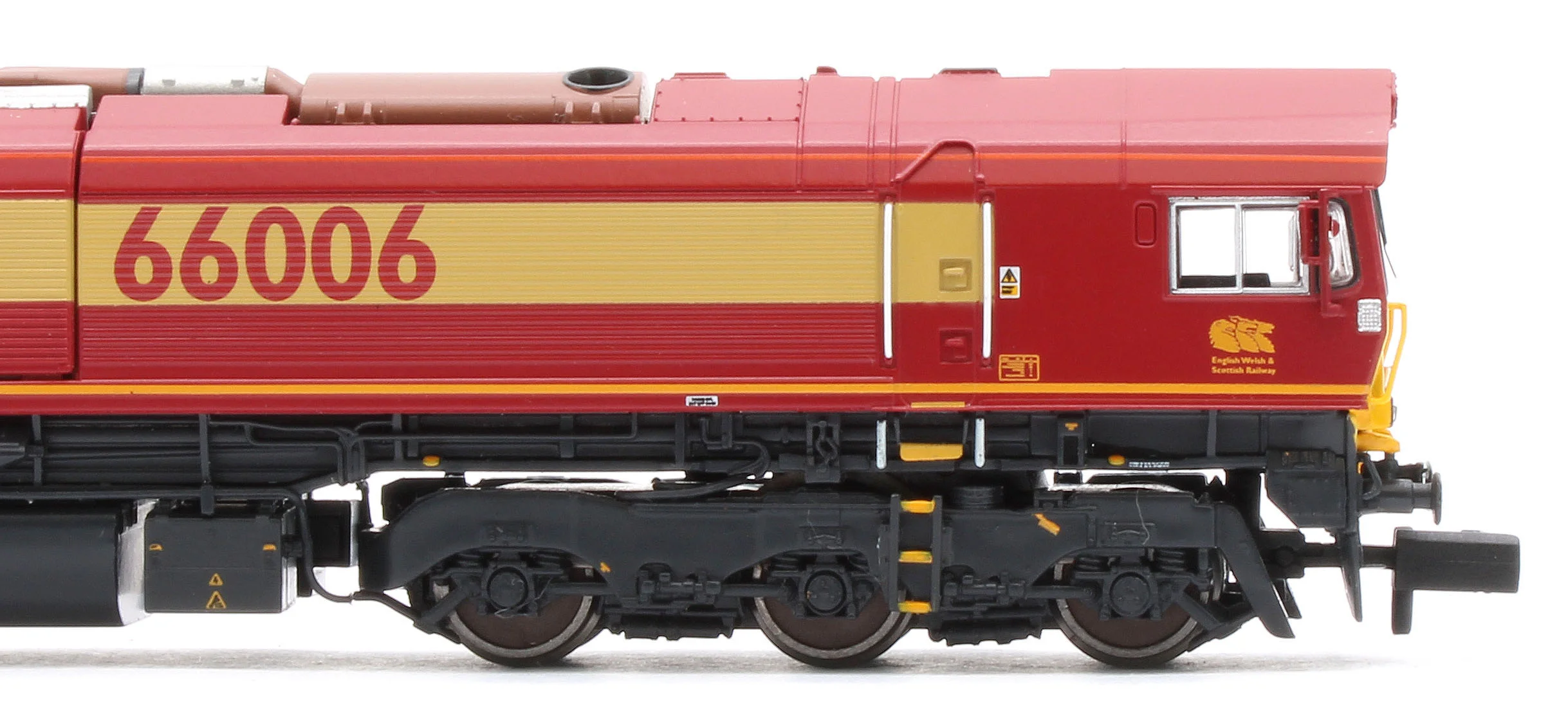 RT-N66-EW-006 Class 66 66006 EWS Diesel Locomotive - Image 10
