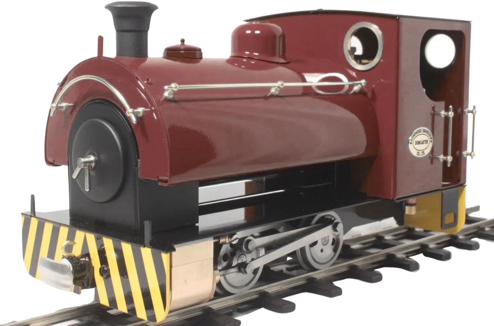 PEGGIE-FEM-32 0-4-0 Saddle Tank 'Peggie' Fairlie Engine Maroon (Manual) Steam Locomotive