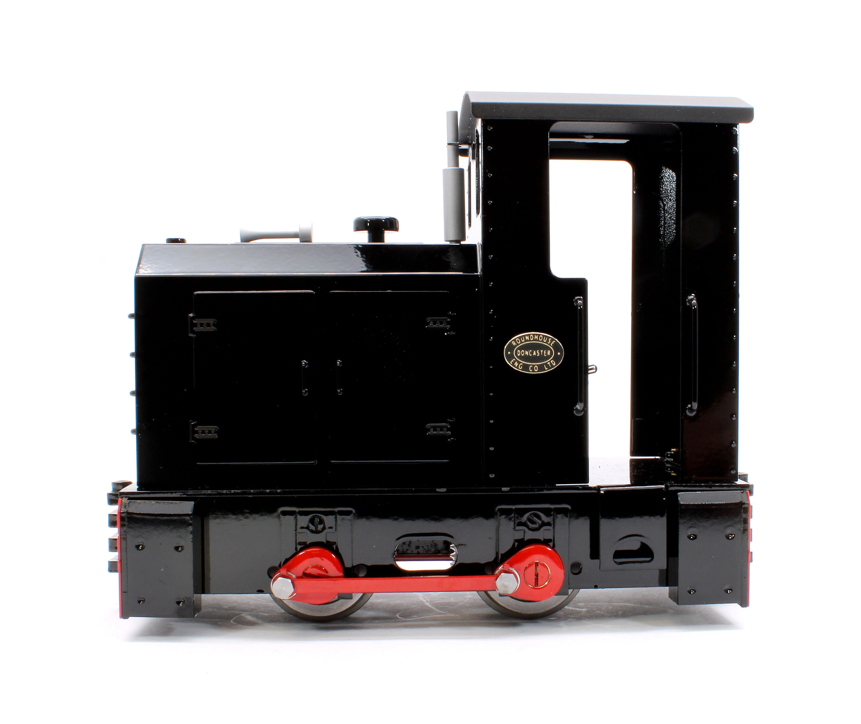 BUD-BLACK-I 0-4-0 'Bulldog' Black (Radio Control, Insulated Wheels) Diesel Shunter - Image 5