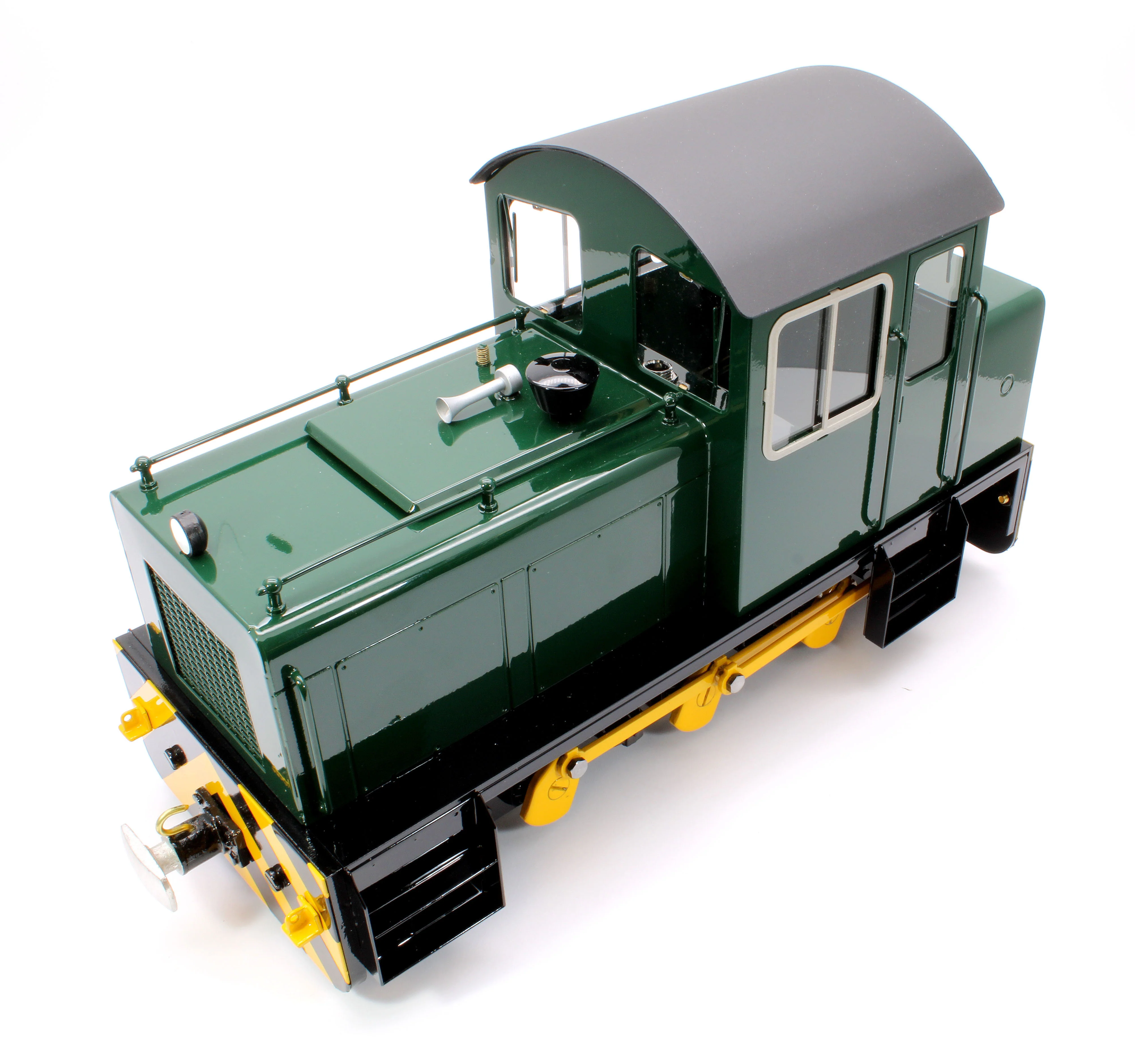 HC-BRUNGREEN-NI 0-6-0 'Harlech Castle MK.1' Deep Brunswick Green (Radio Control, Uninsulated Wheels) Diesel Locomotive - Image 6