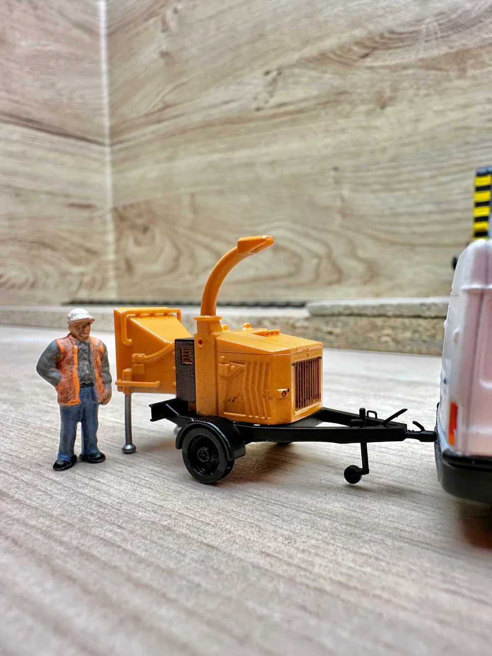 RRM007 OO Gauge Woodchipper (Single Pack) - Unpainted - Image 3