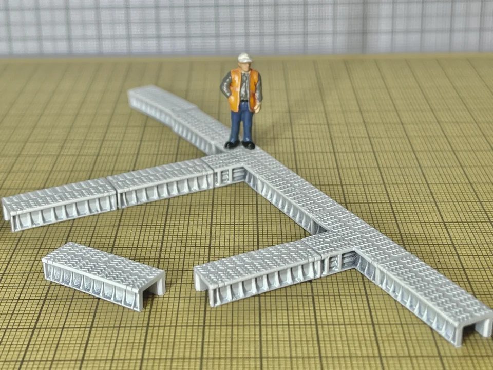 RRM049 OO Gauge Modern Cable Troughs (Single Pack) - Unpainted - Image 3