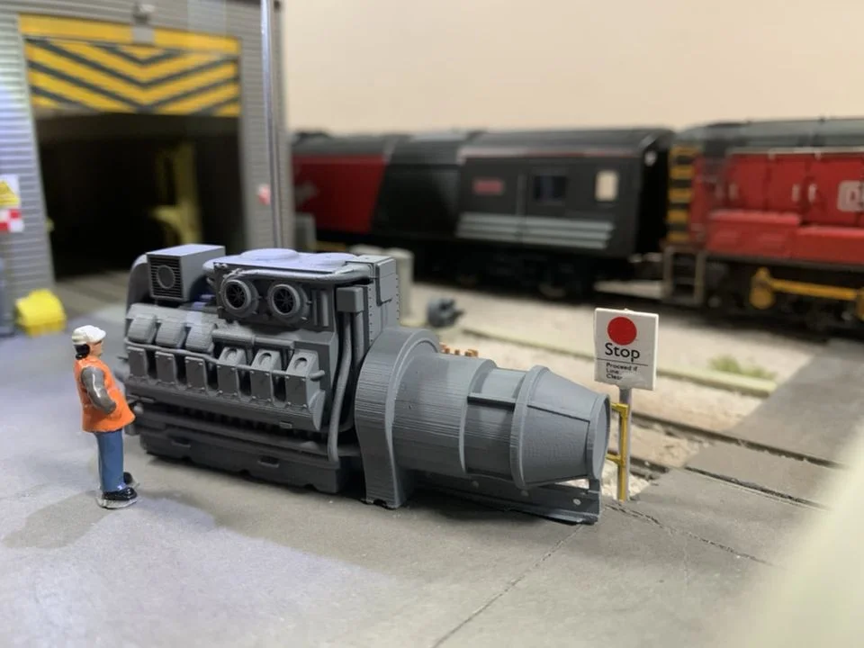 RRM098 OO Gauge Class 43 Engine (Single Pack) - Unpainted Model Kit - Image 2