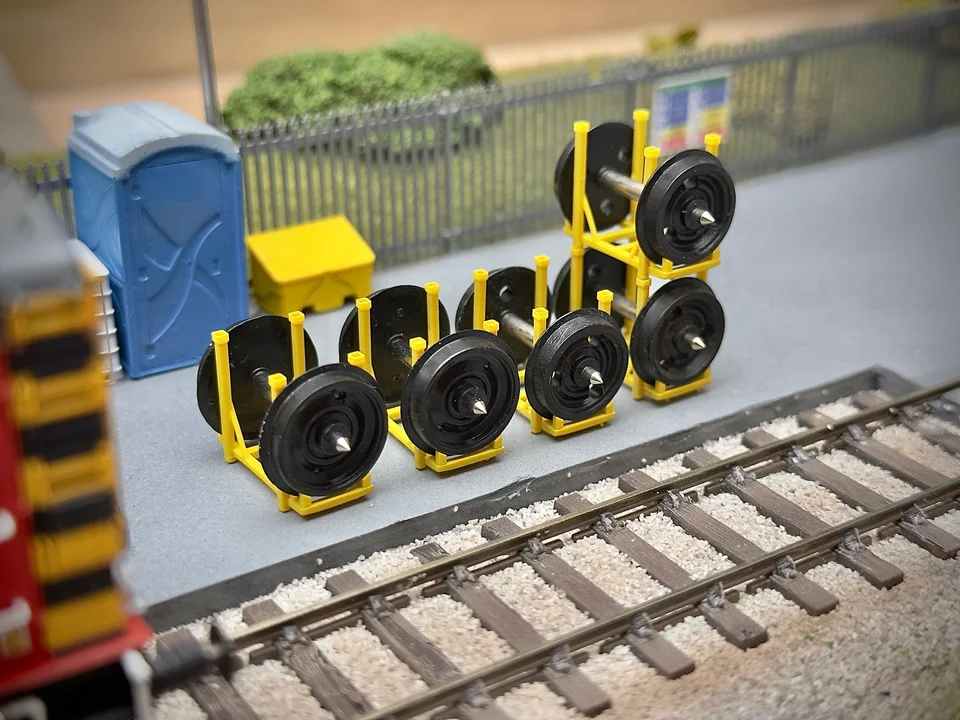 RRM117 O Gauge Axle Stands (Pack of 3) - Unpainted Model Kit - Image 3