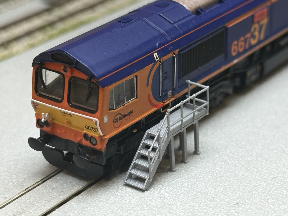 RRM125 N Gauge Access Platform (V1.5) (Pack of 2) - Unpainted Model Kit - Image 2