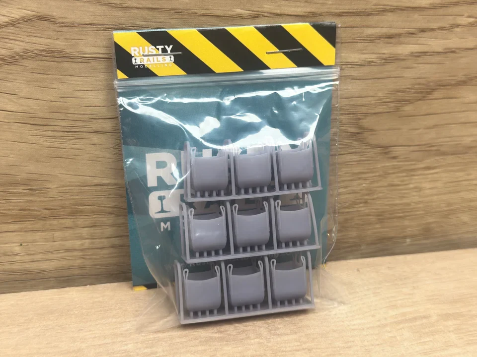 RRM144 OO Gauge One Tonne Bags (Pack of 9) - Unpainted Model Kit - Image 4