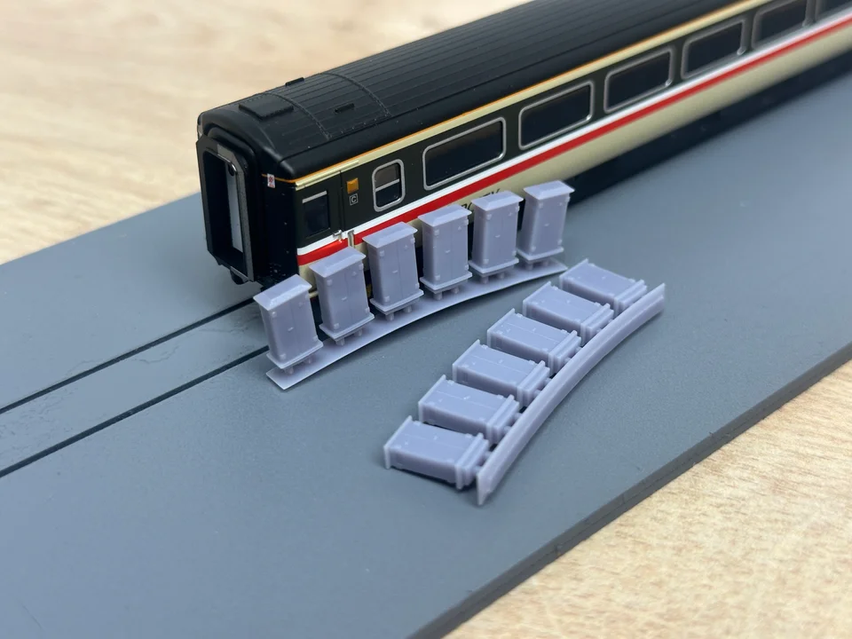 RRM157 TT:120 Gauge Lineside Cabinets V1 (Pack of 12) - Unpainted Model Kit - Image 2