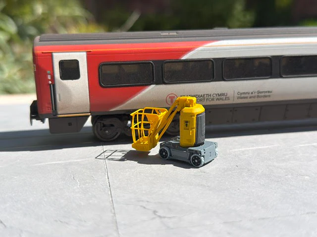 RRM177 Mini Cherry Picker (Single Kit Pack) - OO Gauge - Image 6