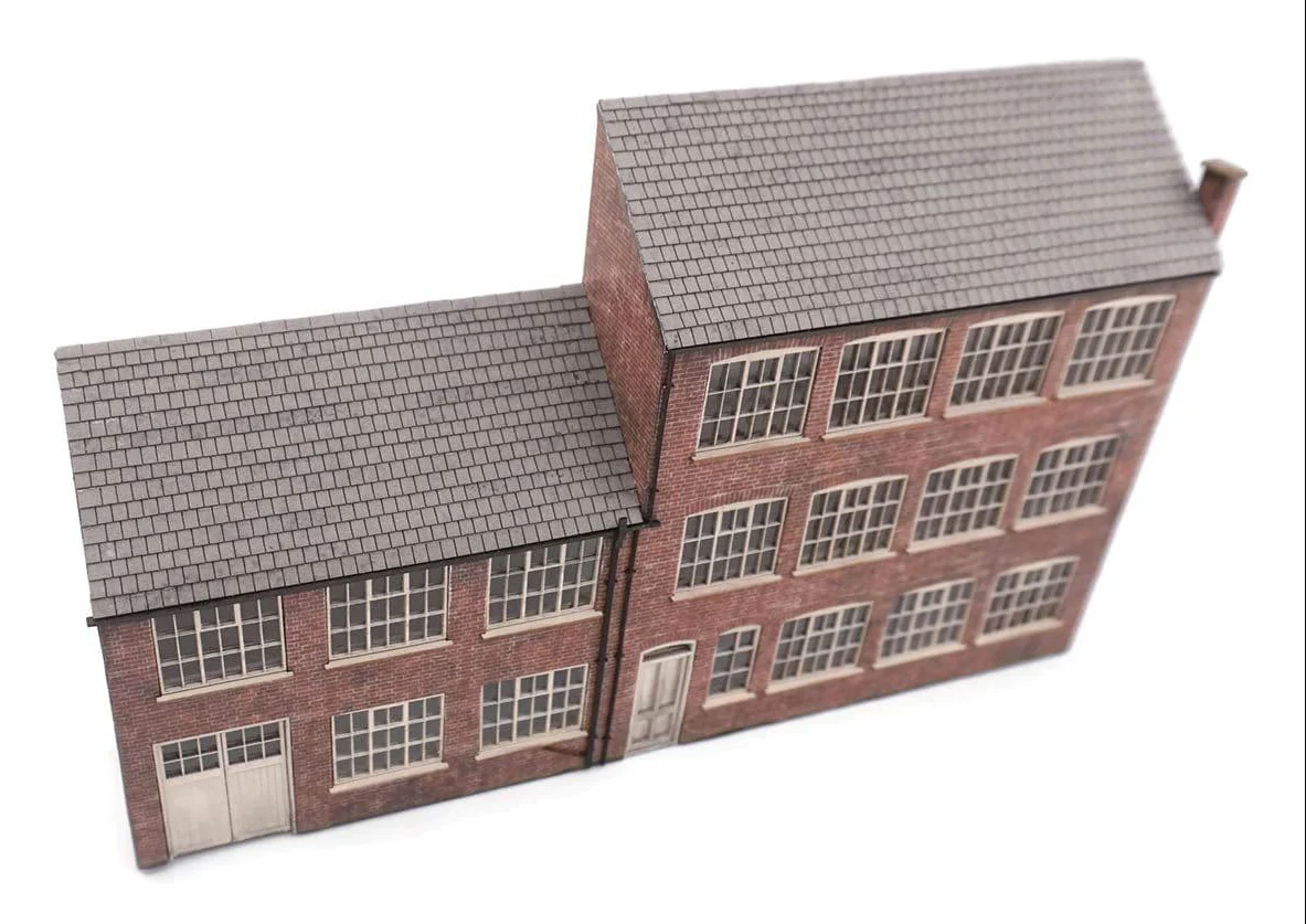 KX049 OO G.T.C. Engineering Works Model Kit - Image 6