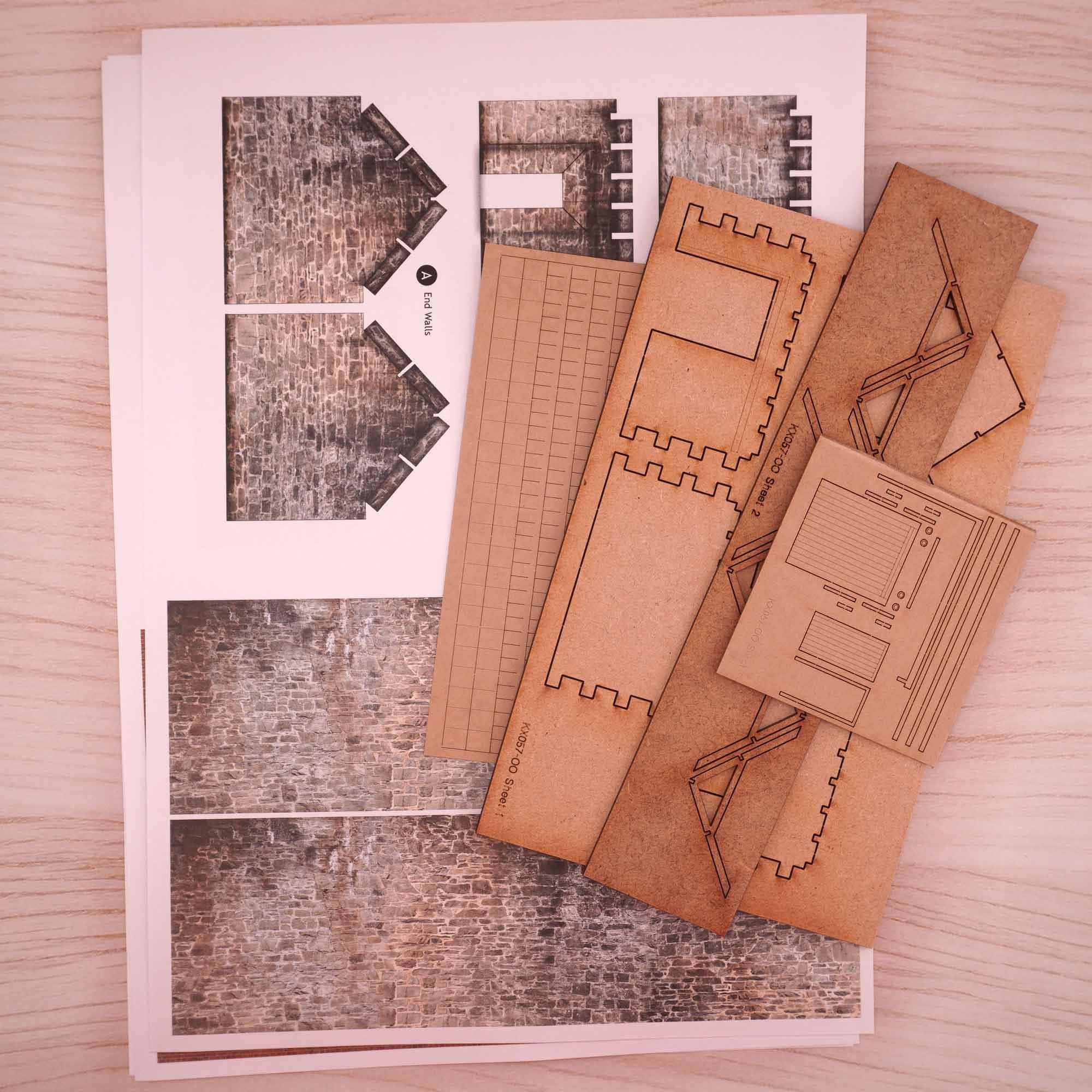 KX057 OO/HO Derelict Barn Model Kit - Image 3