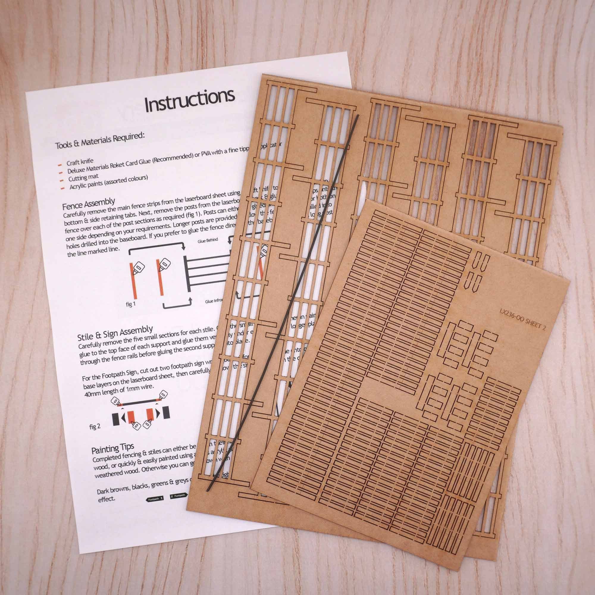 LX236 OO/HO 4ft Post & Rail Fencing (Natural Wood) Model Kit - Image 4