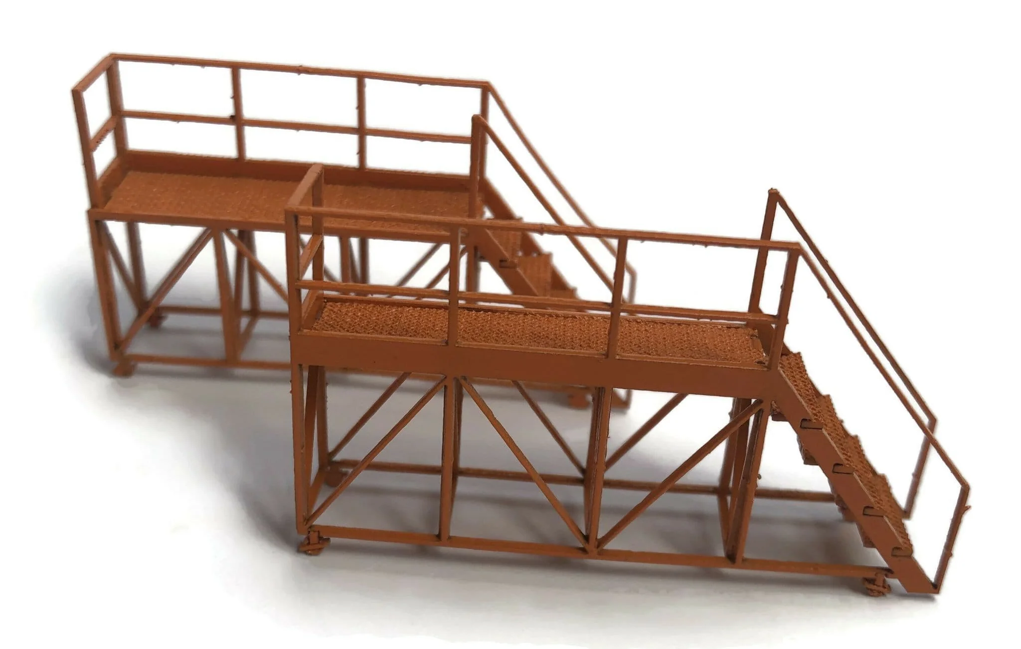 LX446 Portable Locomotive Access Platforms Model Kit - Image 3