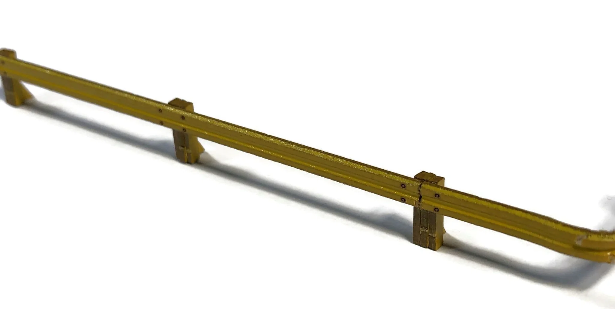 LX463 Armco Style Roadside & Depot Safety Barriers Model Kit - Image 5