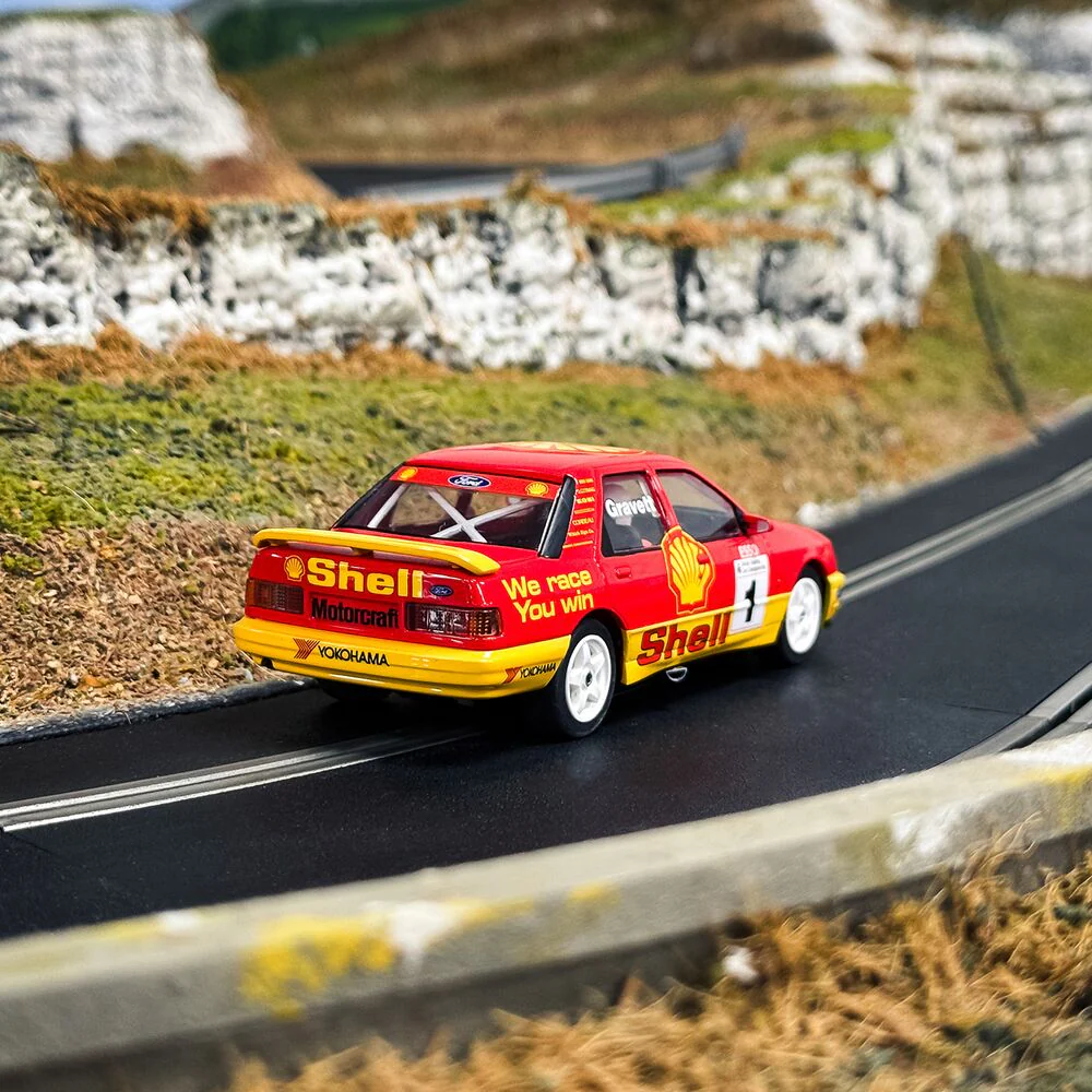 C4632 Ford Sierra Sapphire - BTCC 1990 - Rob Gravett - Image 9