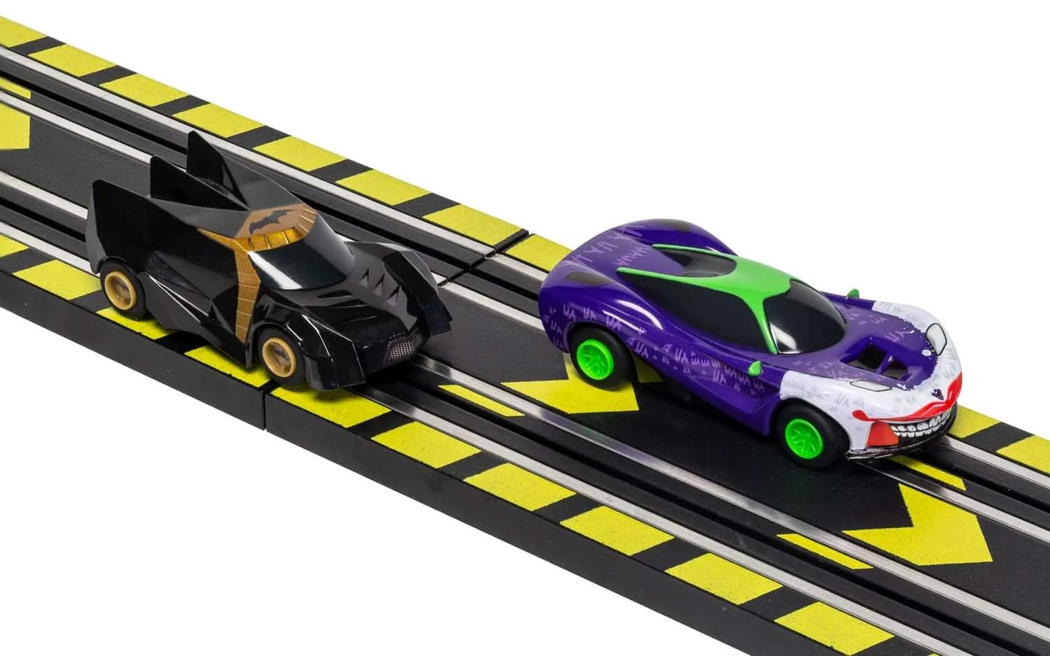 G1155M Micro Scalextric Batman vs Joker Set Battery Powered Race Set - Image 3