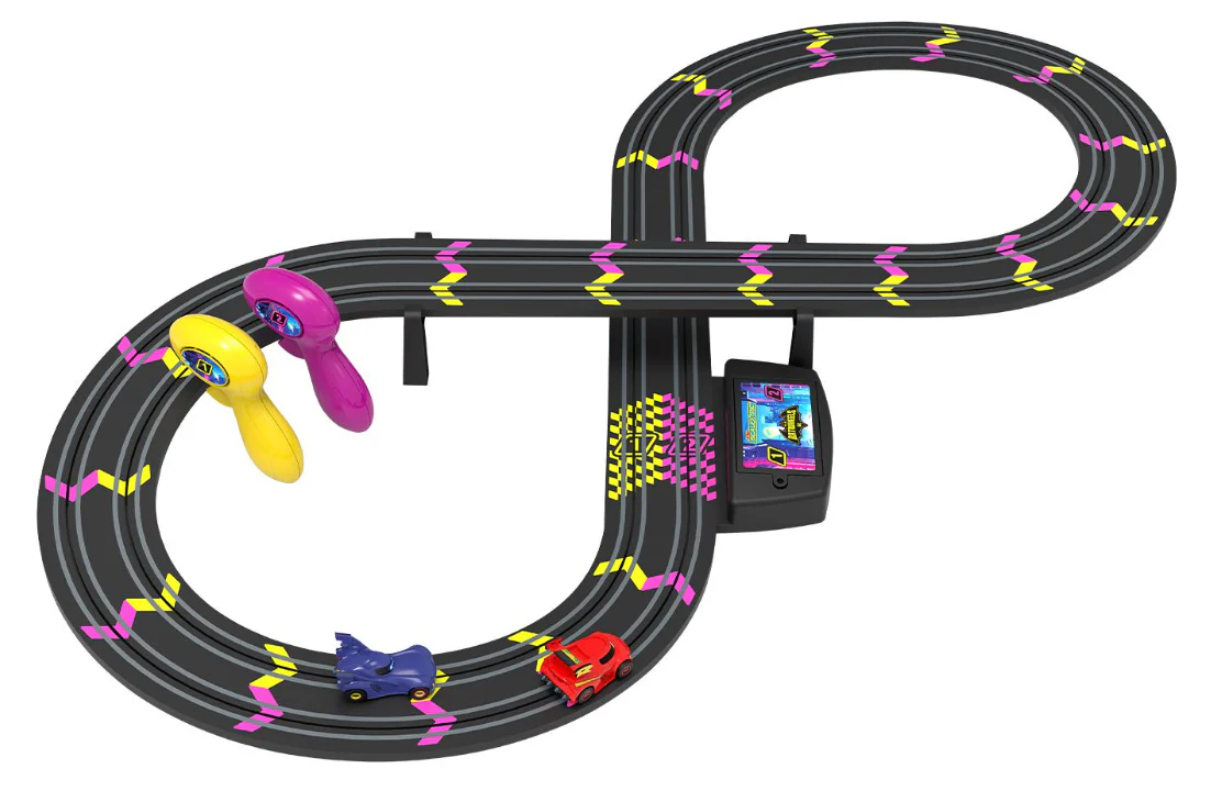G1185M My First Scalextric Batwheels Batman vs Robin Battery Powered Race Set - Image 3