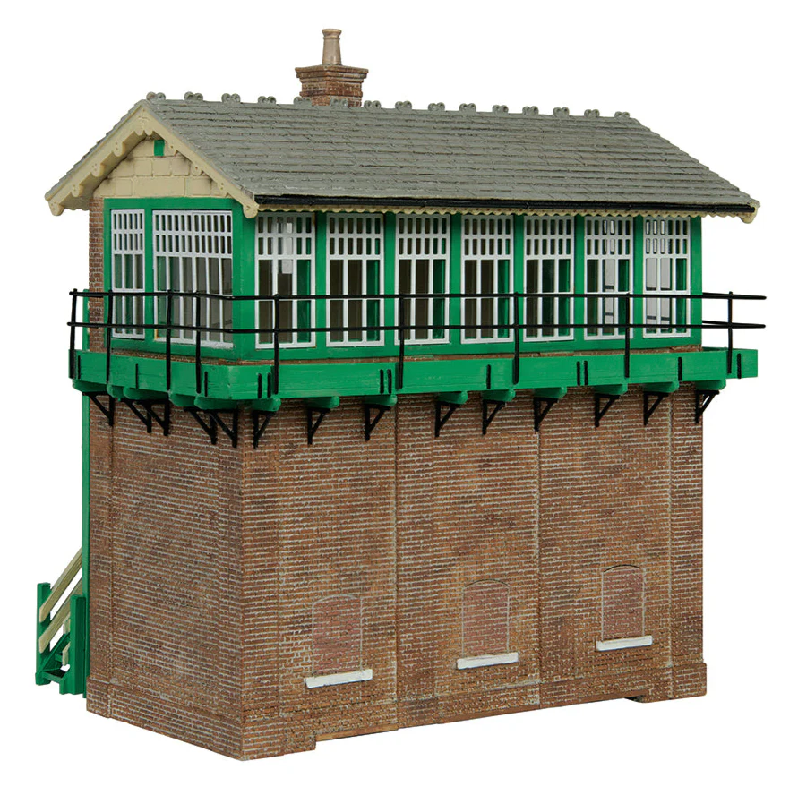 44-1011 March East Junction Signal Box Green & Cream