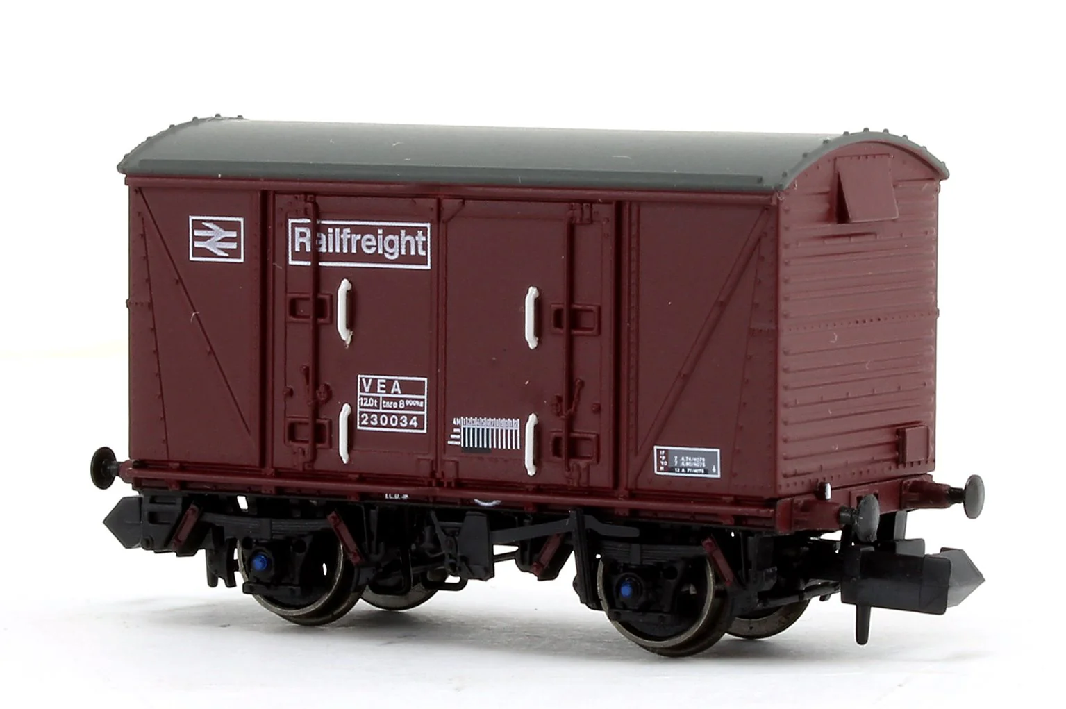 BR Maroon (Pristine) Railfreight VEA Munitions Van #230034 - Image 2