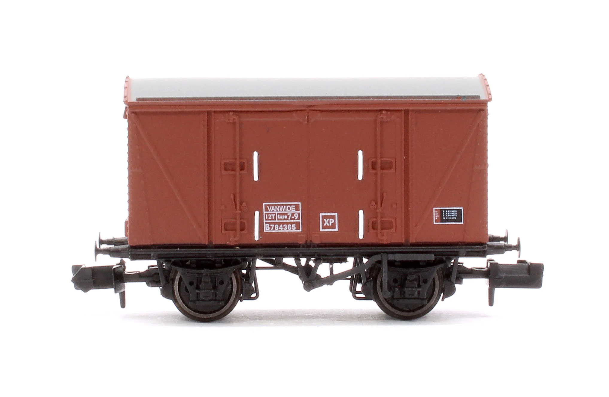 S2301-03 Set of 3 BR 12T Vanwide Ventilated Vans, BR Bauxite (Late) - Image 4