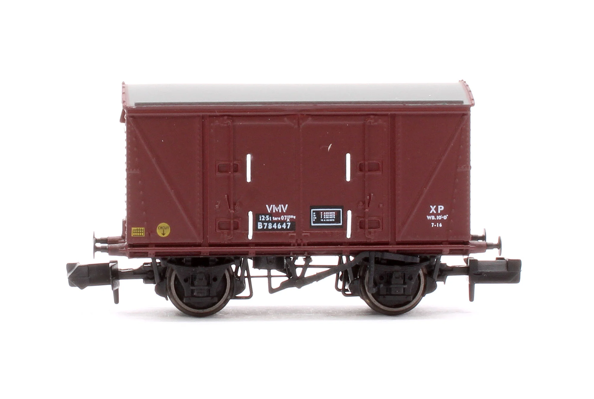 S2301-05 Set of 3 BR 12T Vanwide Ventilated Vans, BR Freight Brown VMV XP - Image 4