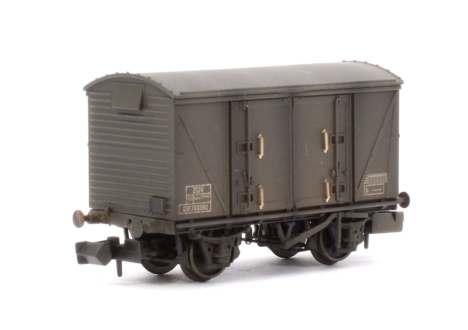 S2301-07 Custom Weathered Set of 3 BR 12T Vanwide Ventilated Vans, BR Departmental Olive Green VQV - Image 5