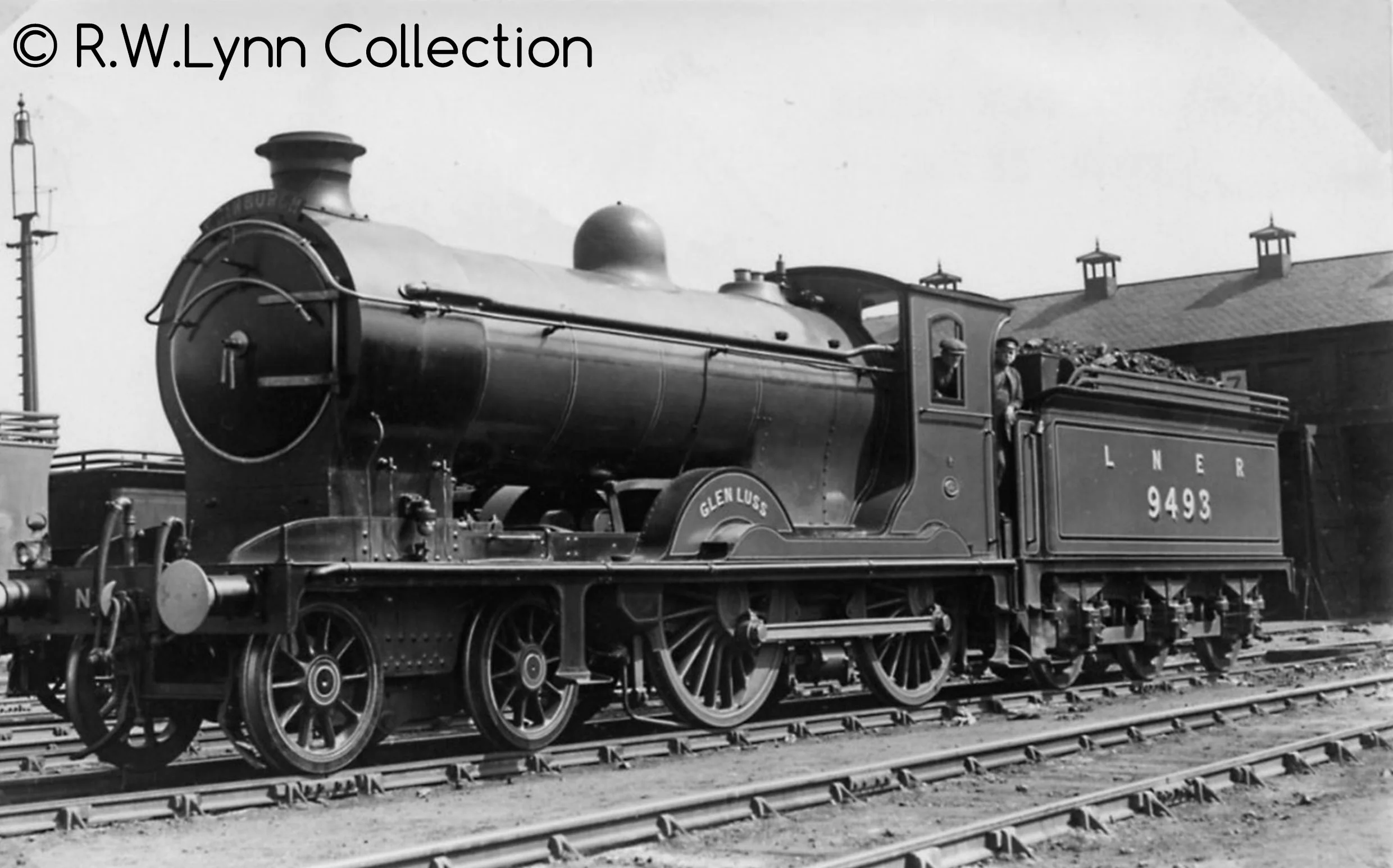 S4103-03 Class D34 ‘Glen’ 4-4-0 9493 “Glen Luss” LNER Lined Grass Green (1923-1928) Steam Locomotive - Image 9