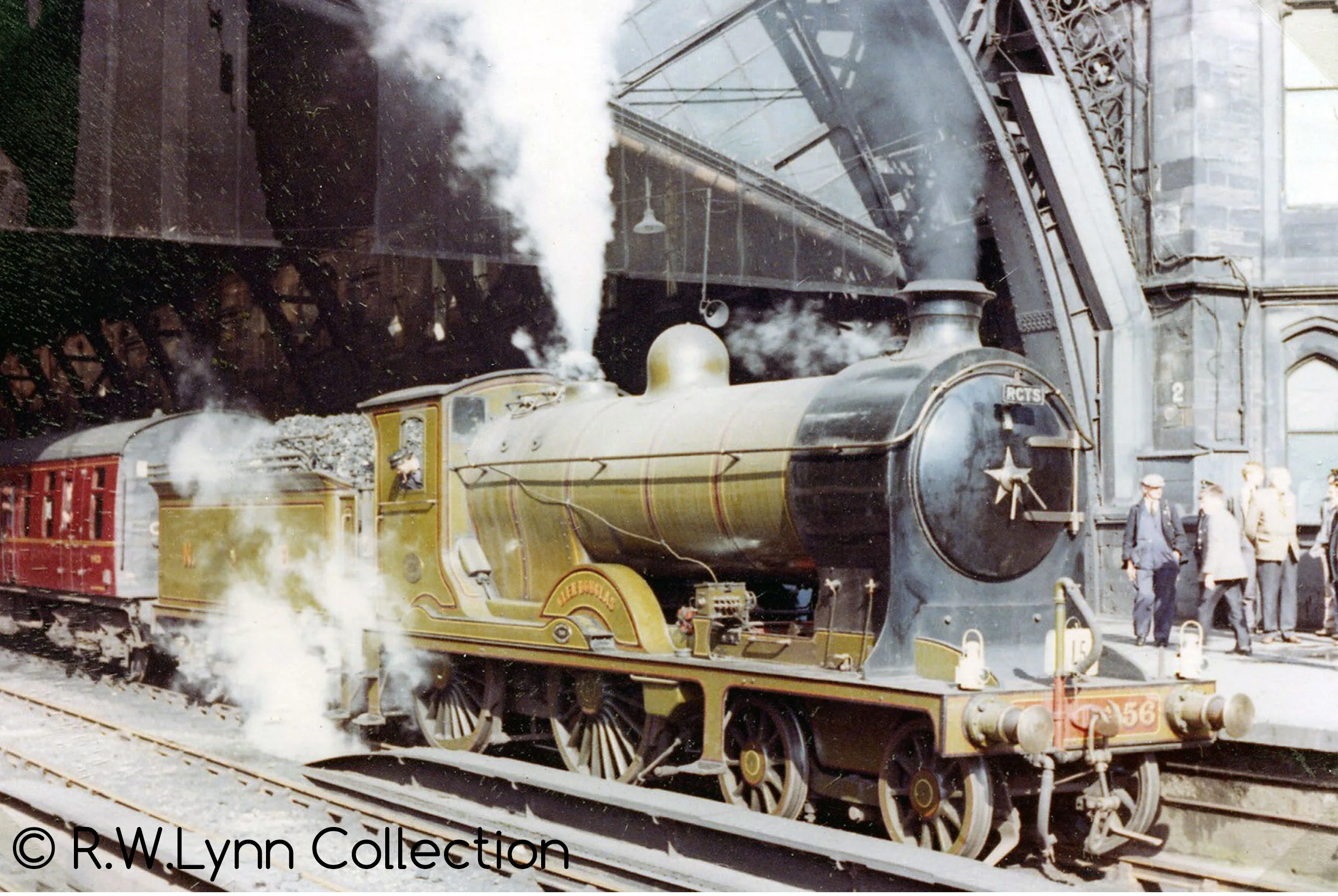S4103-08 Class D34 ‘Glen’ 4-4-0 256 “Glen Douglas” NB Dark Olive Green (As preserved) Steam Locomotive - Image 9