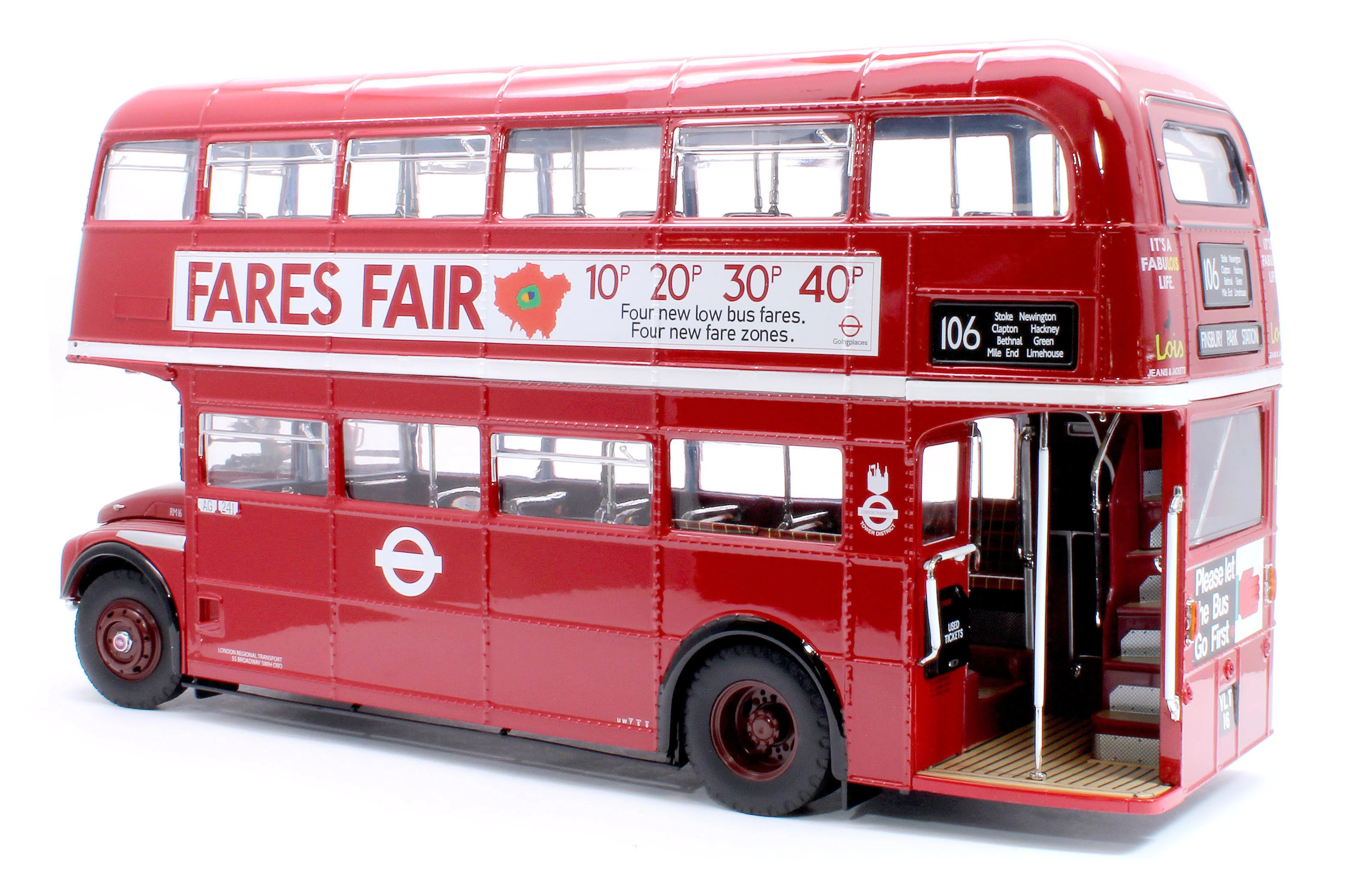 H2944 Routemaster Bus RM16 VLT 16 Red (Limited Edition 800pcs) - Image 3