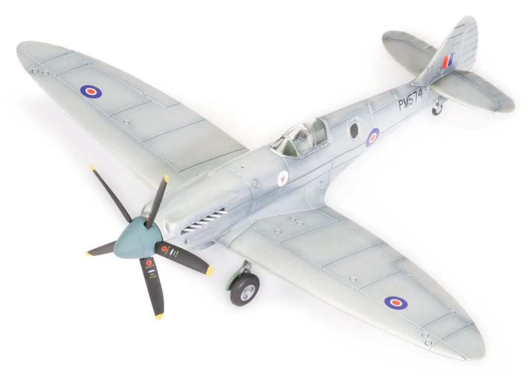 A02017B Supermarine Spitfire PR.XIX Model Kit - Image 5