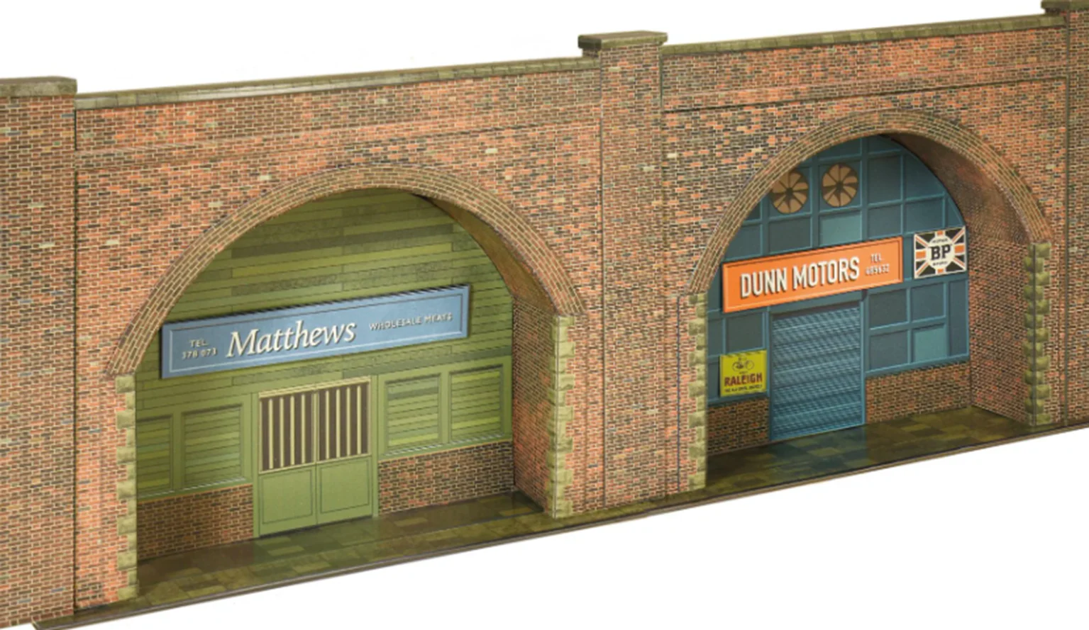 SQC08.0 Red Brick Embankment Arches Card Kit