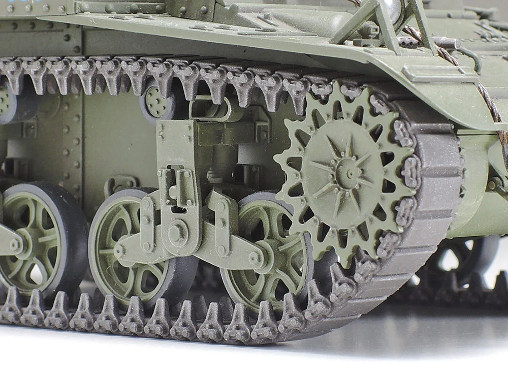 35360 1/35 Military Miniature Series No.360 U.S. Light Tank M3 Stuart Late Production Kit - Image 6