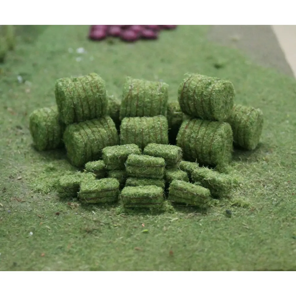 00377 - Hay Bales (10 round/20 square)