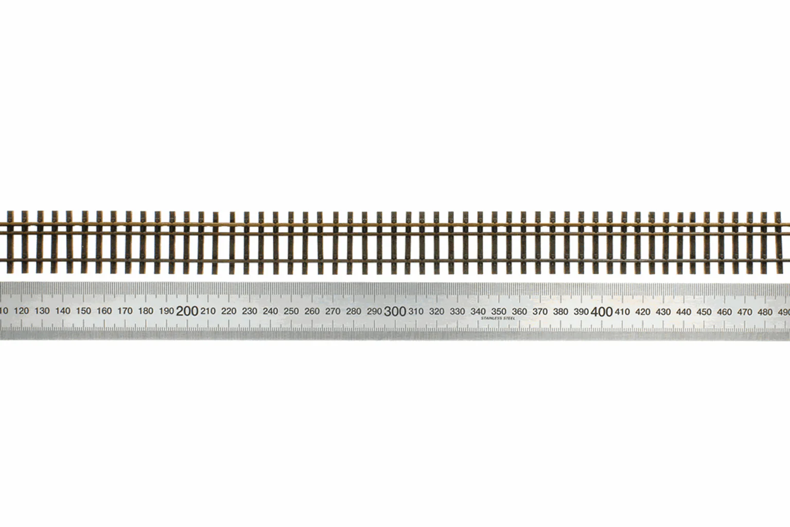 85126 Tillig elite track : Flex Track HO/HOe Wooden Sleeper 680mm (Single) - Image 2