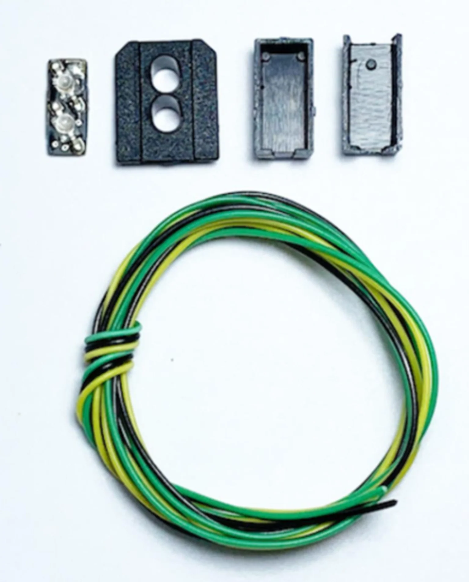 TTSH3 Signal Heads Kit 2 Aspect Distant (Y/G)