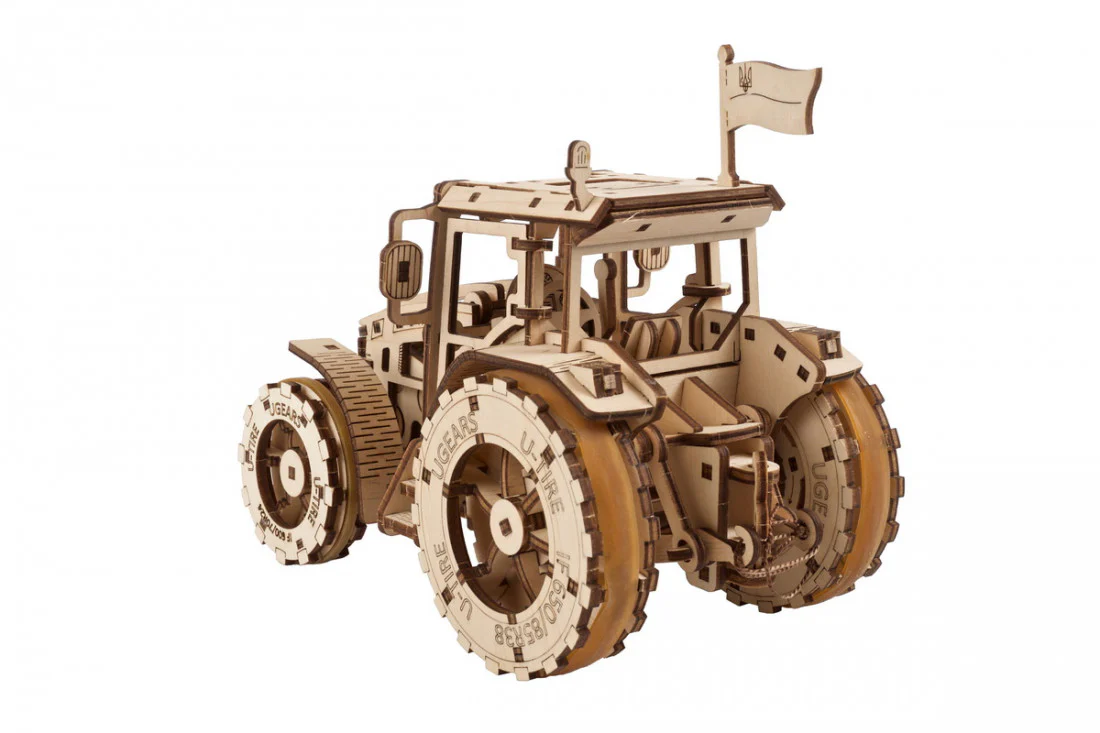 UG70184 The Tractor Wins Mechanical Model Kit - Image 5
