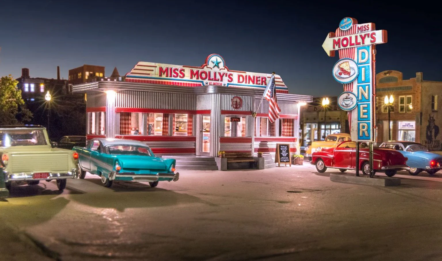 WBR5066 BR5066 Woodland Scenics - HO Scale Buildings - Miss Molly's Diner - Image 3