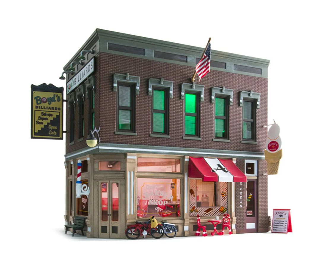 WBR5844 BR5844 Woodland Scenics - O Gauge Buildings - Corner Emporium - Image 2