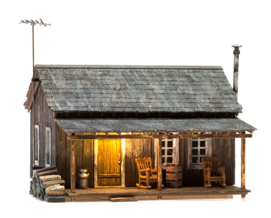 WBR5869 BR5869 WOODLAND SCENICS - O GAUGE BUILDINGS - Rustic Cabin